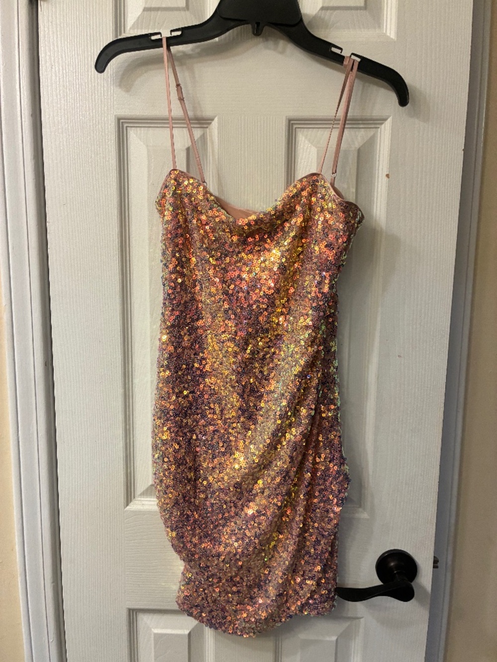Sequined spaghetti straps mini dress
